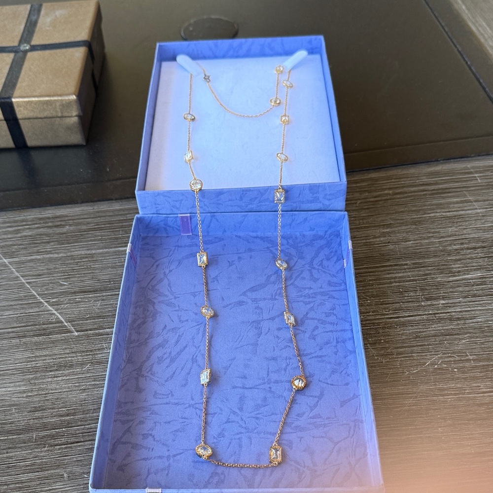 Dazzling Gold Necklace with Crystal Details